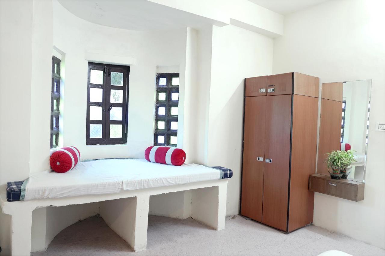 Hotel Tree Of Heaven อุเดเปอร์ ภายนอก รูปภาพ
